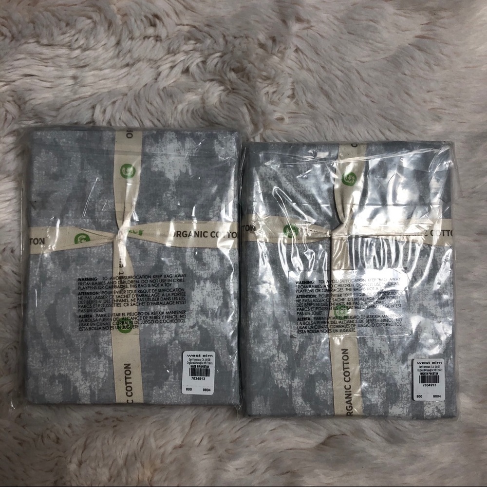 West Elm Grey Scroll Arabesque Organic King Shams - Picture 4 of 9